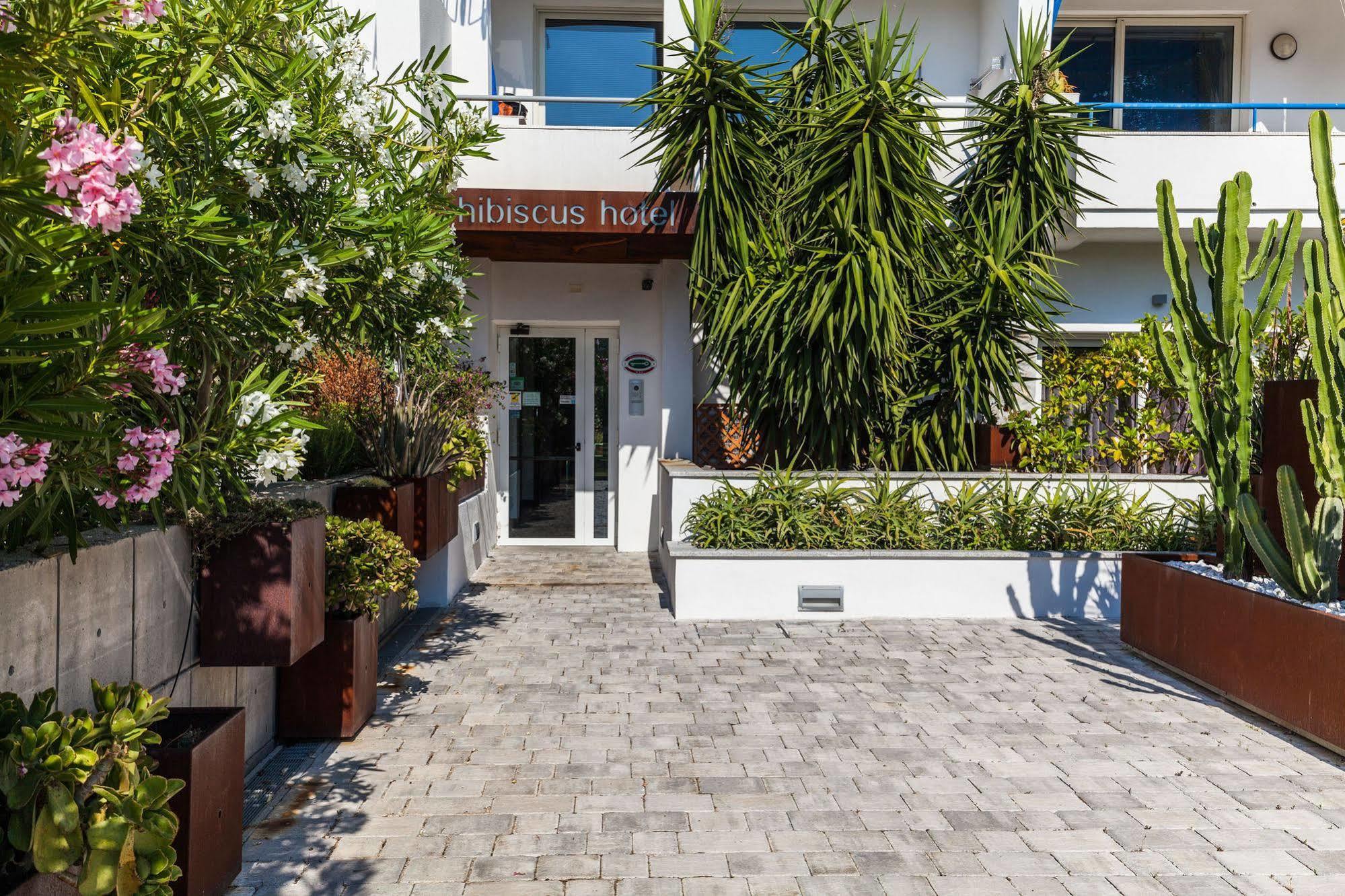 Hotel Residence Hibiscus La Caletta Zewnętrze zdjęcie