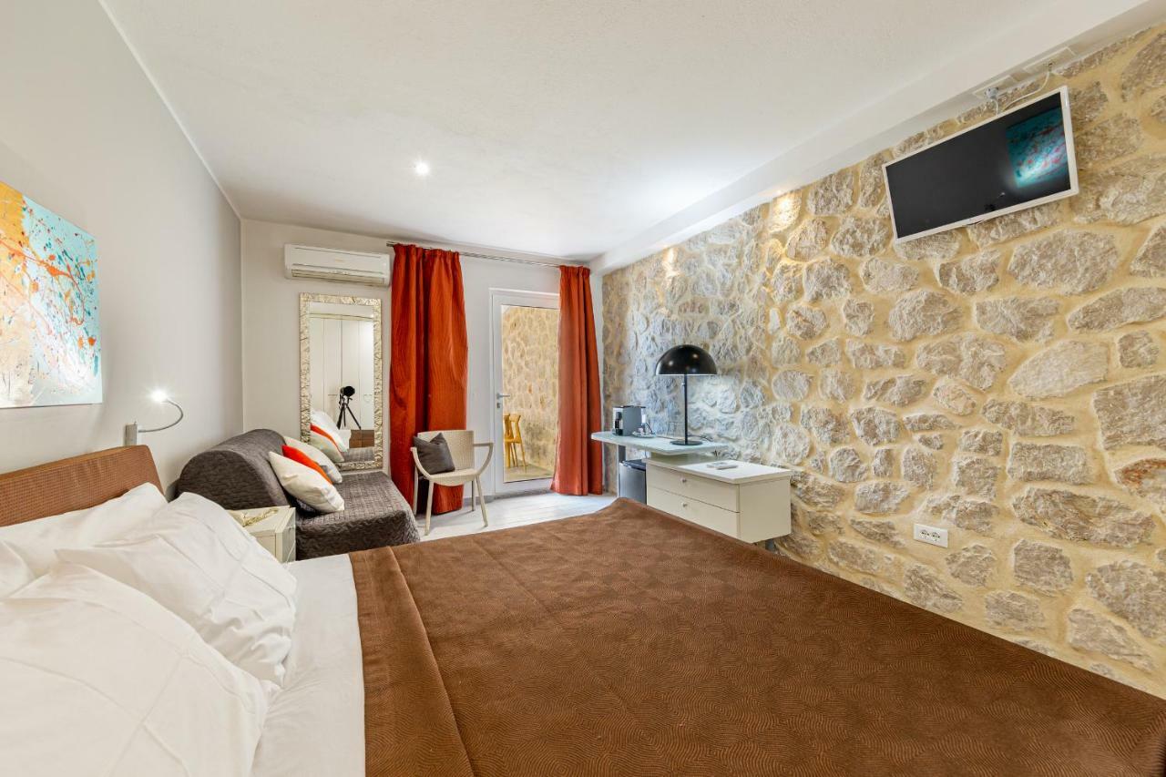 Hotel Residence Hibiscus La Caletta Zewnętrze zdjęcie
